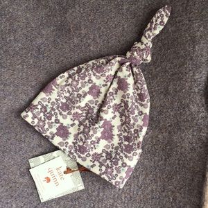 Kate Quinn Organic Cotton Knot Hat